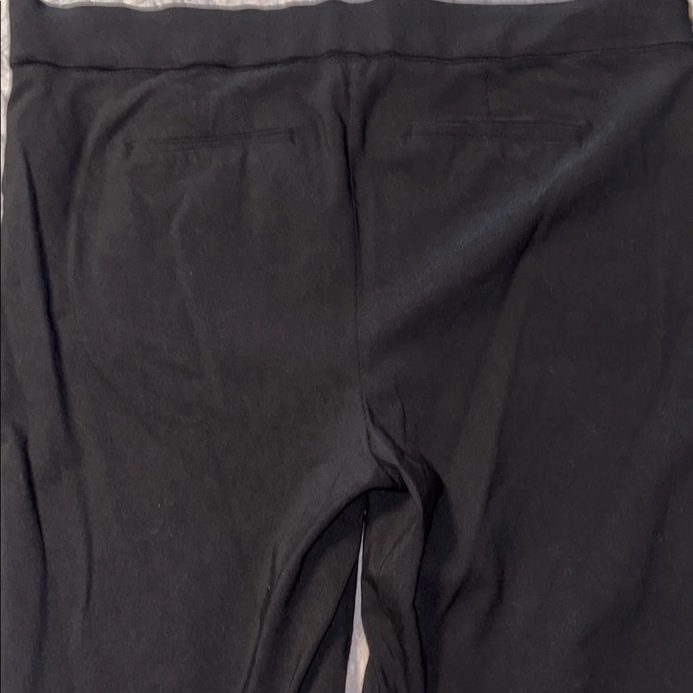 Women’s  Black Bermuda Shorts - Picture 4 of 11